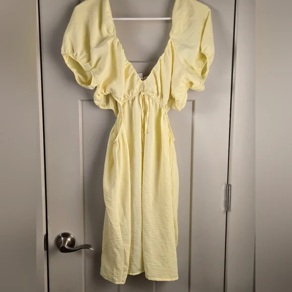 Elegant Yellow Puff Sleeve Dress - Picture 1 of 3